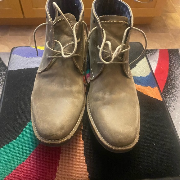 Penguin boots size 9 Pristine main image 7